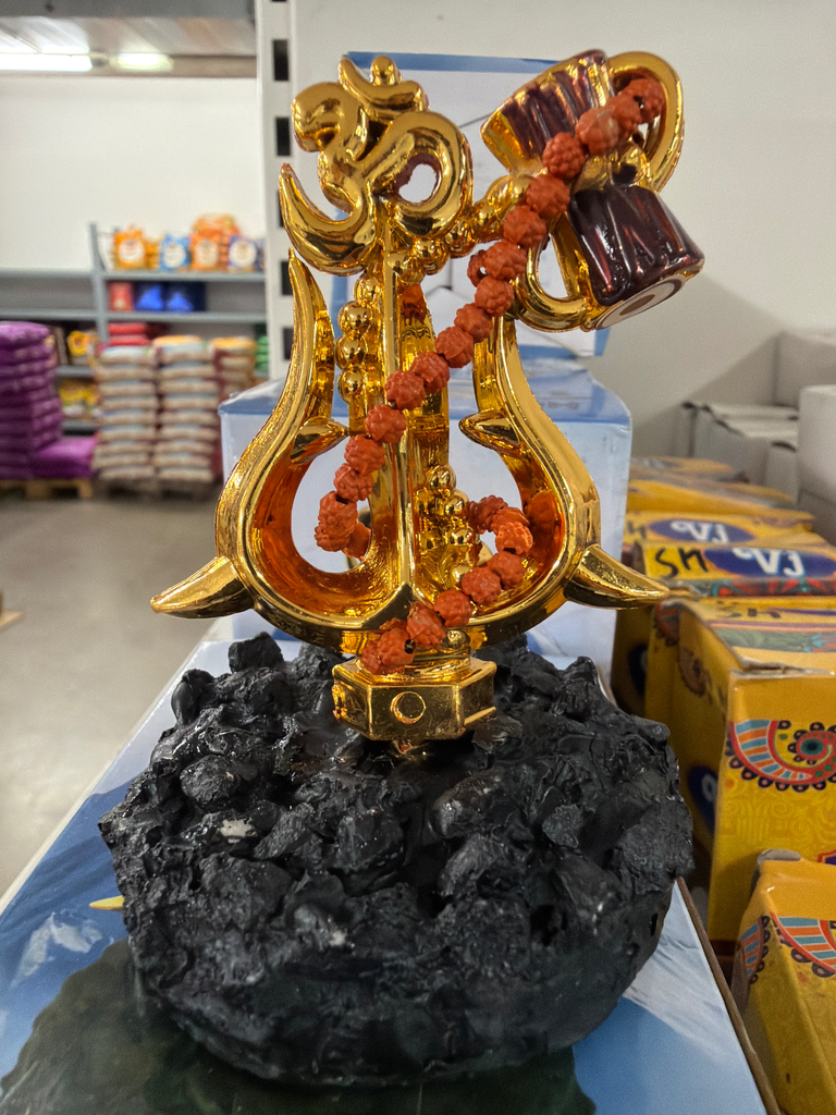 NW Pooja: Trishul car stand