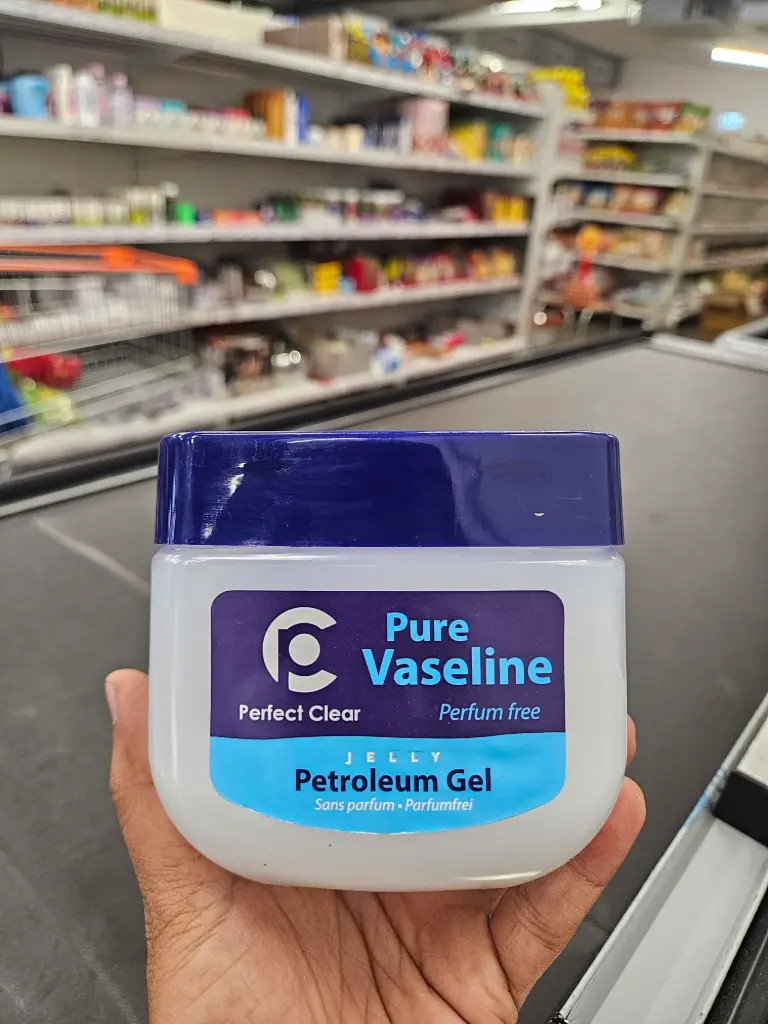 Perfect Clear: 440ml Pure Vaseline Perfume Free